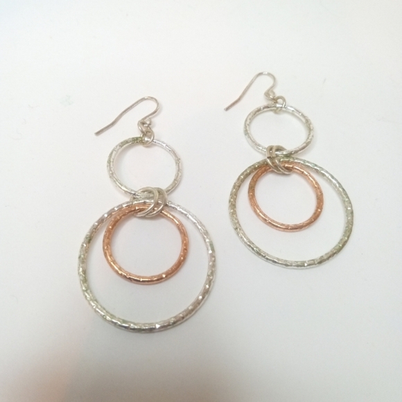 Earrings Interlocking Circles Silver Tone And Copper Wire Pierced 2.5" Dangle - Picture 5 of 5